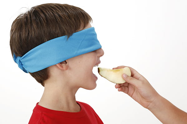 Play the taste-test game and get your kids to like new foods! | Little